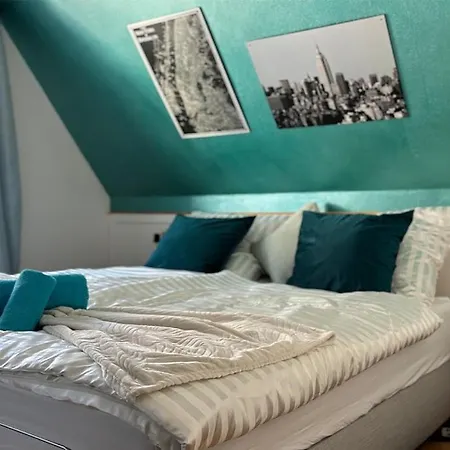 Charmante 120qm Dachgeschoss-wohnung *