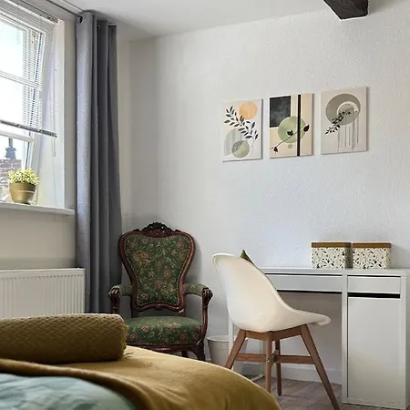 Apartamento Charmante 120qm Dachgeschoss-wohnung *