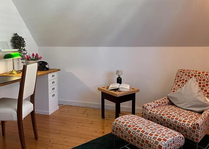 Charmante 120qm Dachgeschoss-wohnung Lägenhet *